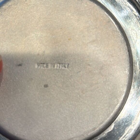 Fondue pot vintage with lid, wooden handle, candle stand, and 4 forks, so fun. - Picture 6 of 9